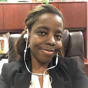 Meet your Posher, Vanessa